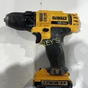 Dewalt Cordless Drill w/ Battery - DCD710