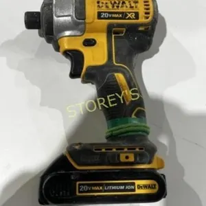 Dewalt Cordless Impact w/ Battery - DCF886