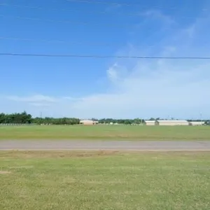 3/25 - 3.025 mol acres Commercial Land in Mcloud OK