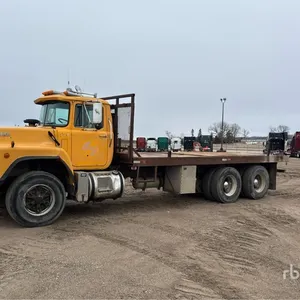 1989 Mack RB688S Cab and Chassis