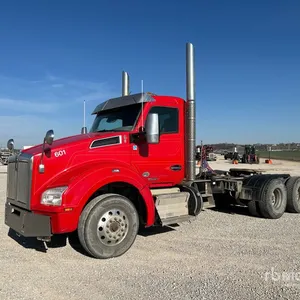 2019 Kenworth T880 T/A Day Cab Truck Tractor