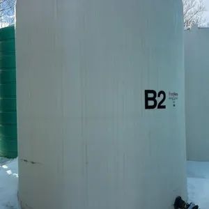 B2  Freeform 4,440 US gal poly liquid tank with valve (Seller has access to Telehandler and lift jig to load BUT only for 2 days. Buyer must call Andr
