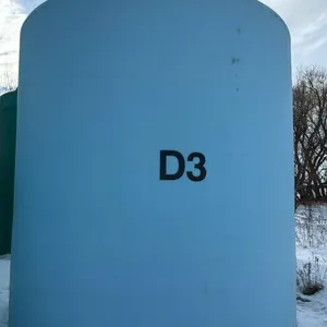 D3 6,000 US gal poly liquid tanks(Seller has access to Telehandler and lift jig to load BUT only for 2 days. Buyer must call Andrew for dates and time