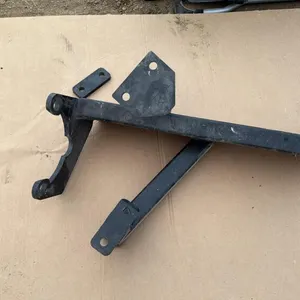 Crop divider mounting bracket for CaseIH sprayer