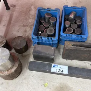 ASSORTED METAL ITEMS INCLUDING; WEIGHTS, CYLINDRICAL PIECES, SOLID BAR & MORE