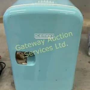 Four liter personal fridge