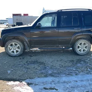 2004 Jeep Liberty SUV, SN: 1J4GL58K34W237314