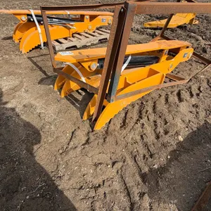 Caterpillar 320 Hydraulic Thumb