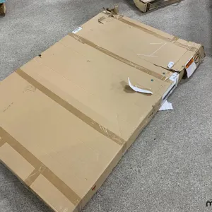 Bath Tub Doors
 UNRESERVED