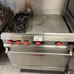 Vulcan Gas Oven w/ 2-Burner & Griddle
 UNRESERVED