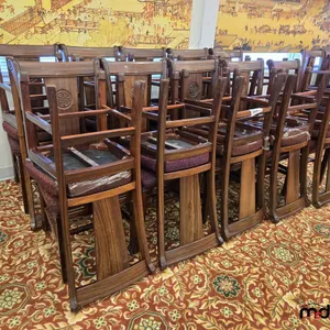 (20) Chairs
 UNRESERVED