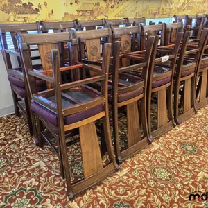 (20) Chairs
 UNRESERVED