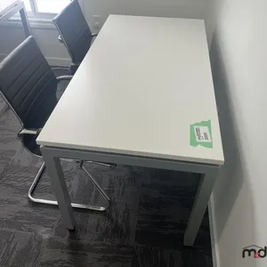 5' Table w/ 2 Chairs 
 UNRESERVED