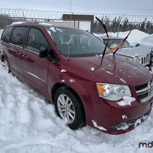 IMPOUND UNIT: 2015 Dodge Grand Caravan SXT
 UNRESERVED