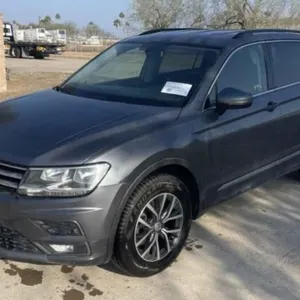 (TX) 2018 Volkswagen Tiguan