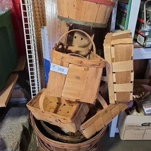 Stack of Baskets & 2 Shelf Boards