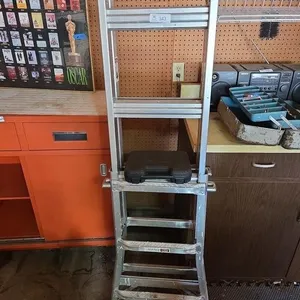 Warner Ladder