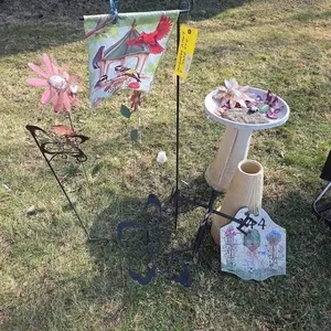 Lawn Ornaments, Bird Bath