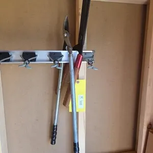 Pruner, Hedge Trimmer