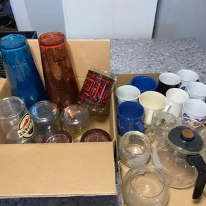 Nestle Coffee Caraf w Glasses, Coffee Mugs & Asst