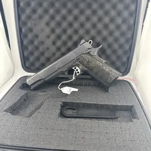 Kimber Custom II 45ACP
ONE CLIP AND CASE