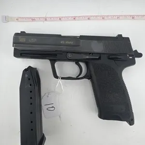 HK USP 45 auto
One 12 round clip included NO