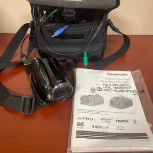 Panasonic HDC-TM20P High Definition Video Camera with Accessories