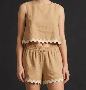 Two-Piece Women’s Tank Top and Shorts Set – Size Large