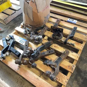 Pallet Lot; Receiver Hitches