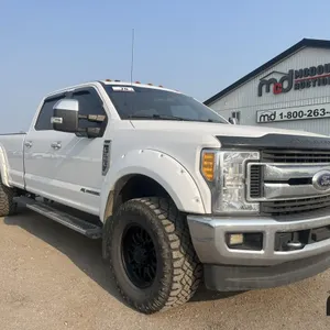 2017 Ford F350 XLT Truck