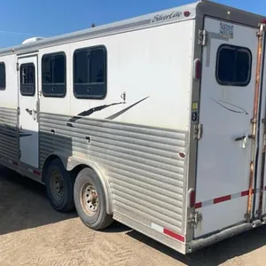 2006 28' Silver Lite T/A gooseneck horse trailer, VIN: 1S9DG22266S609993, H135, Owner: Shane D Gardner, Seller: Fraser Auction _______________________