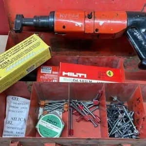 Hilti DX400 Gun w/Asst. Anchors.