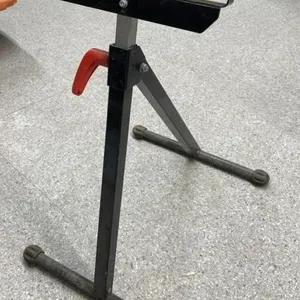 Roller Stand.