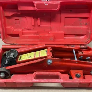 Toron Hydraulic Jack w/Case.