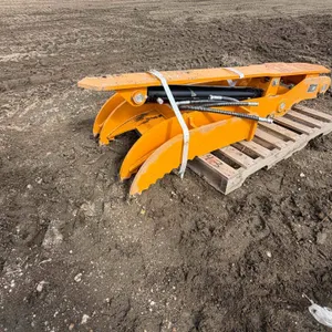 Caterpillar 320 Hydraulic Thumb