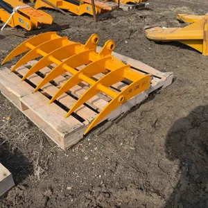 Caterpillar 303 Root Rake