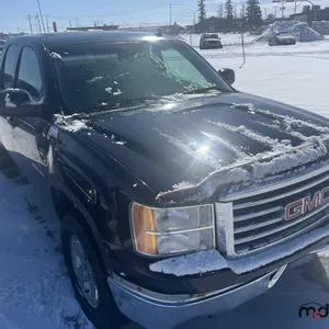 SALVAGE UNIT: 2010 GMC Sierra Truck (Black)
 UNRESERVED