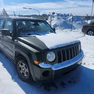 SALVAGE UNIT: 2007 Jeep Patriot SUV (Green)
 UNRESERVED