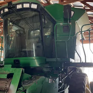 2000 John Deere 9650 Combine