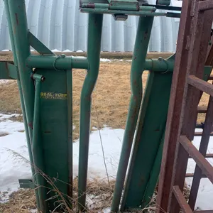 Maternity Pen with Real Tuff Head Gate