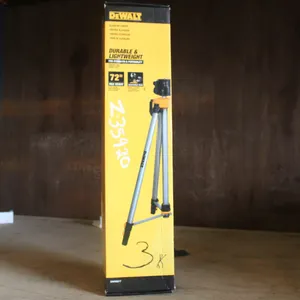 DEWALT ELEVATOR TRIPOD