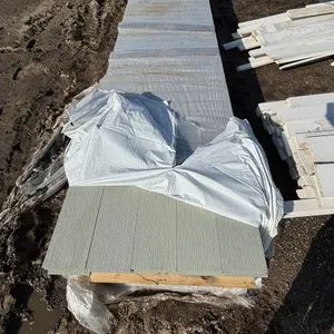 Approx. 150- Pieces of Rise Composite Lap Siding