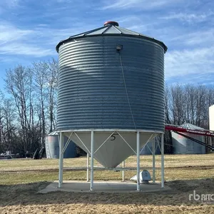 Butler +/- 1400 bu 3 Ring Grain Bin