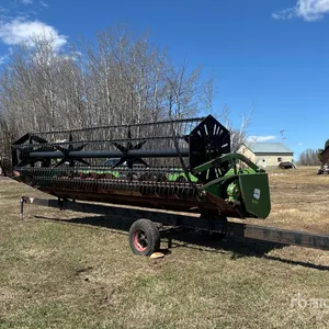 1986 John Deere 220 20 ft Rigid Combine Header
