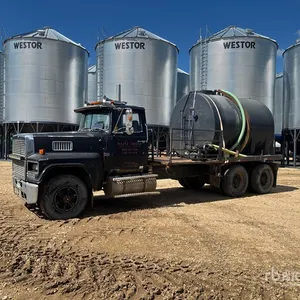 1984 Ford LTL9000 6x4 Flatbed Truck