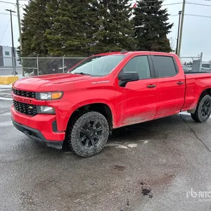 2021 Chevrolet Silverado 1500 Custom 4x4 Crew Cab Pickup