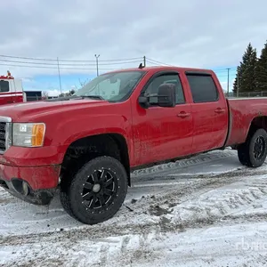 2011 GMC Sierra 2500 SLT 4x4 Crew Cab Pickup