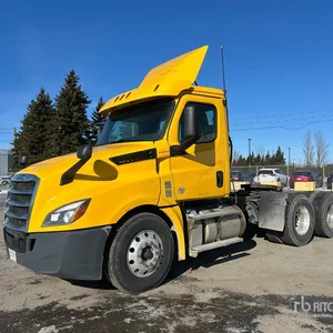 2019 Freightliner Cascadia 126 6x4 T/A Day Cab Truck Tractor