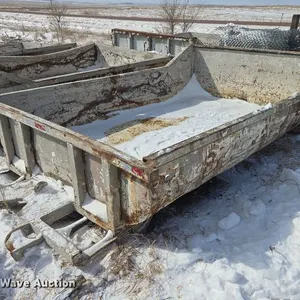 Roll-off washout box
