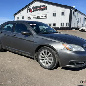 2012 Chrysler 200 Touring Car
 UNRESERVED
